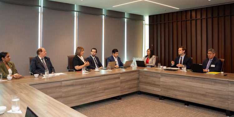 ABA dialoga con misión del FMI sobre desempeño y perspectivas del sector bancario