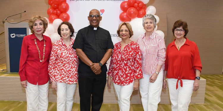 Fundación Dr. Juan Manuel Taveras R. de CEDIMAT salva la vida de 102 niños