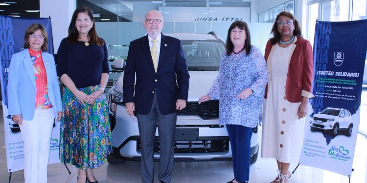 CENAPEC entrega premio del Sorteo Solidario y reafirma su compromiso con la educación