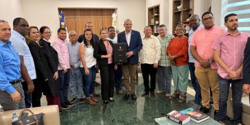 COOPNAMA celebra cena de gala en Santiago por su 54 aniversario con delegaciones locales e internacionales