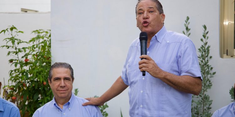Carlos Pared Pérez: “Francisco Javier García es el futuro del partido”