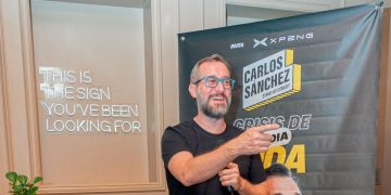 Carlos Sánchez presenta «Crisis de Media Vida» en el Gran Teatro del Cibao