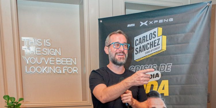 Carlos Sánchez presenta «Crisis de Media Vida» en el Gran Teatro del Cibao