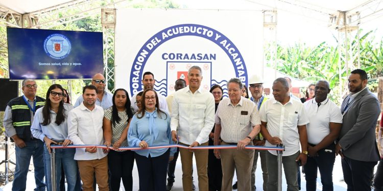 Coraasan inaugura redes de suministro de agua potable en Cuesta de Piedra tras 20 años de espera