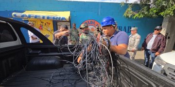 EDENORTE desmantela 15 conexiones ilegales en el Mercado Central de Pueblo Nuevo