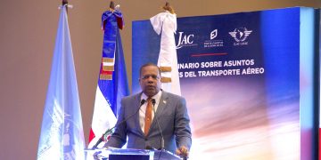 Eddy Alcántara destaca rol de Pro Consumidor en defensa de los derechos de pasajeros del transporte aéreo
