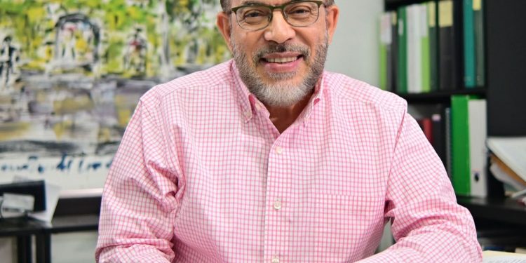 Guillermo Moreno aboga por la equidad y lucha contra la violencia de género en el Día Internacional de la Mujer
