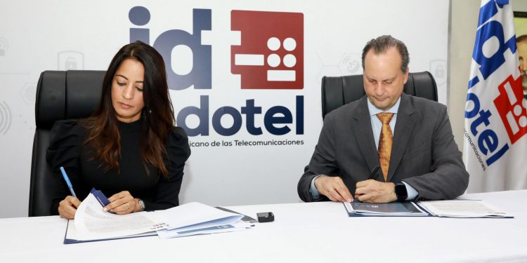 INDOTEL firma contrato para adquisición de edificio propio