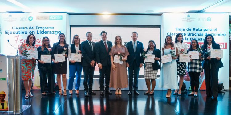MICM y AIRD presentan hoja de ruta para cerrar brechas de género en la industria manufacturera 2025-2028
