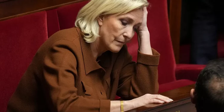 Marine Le Pen es condenada a prisión e inhabilitada para ejercer cargos públicos por malversación de fondos europeos