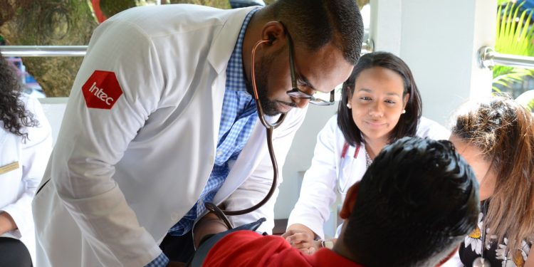 Carrera de Medicina del INTEC, primera en RD en ser reacreditada internacionalmente