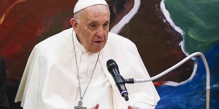 El Papa Francisco continúa su recuperación sin ventilación mecánica
