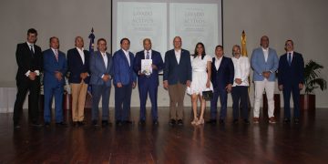 Raymond Familia presenta su nuevo libro sobre prevención de lavado de activos en el contexto de tecnologías emergentes