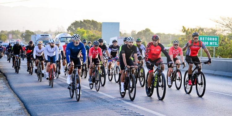 Alcaldía de Santiago promueve la movilidad sostenible con exitosa bicicletada “Bicicleteando por el Yaque”