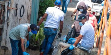 Alcaldía de Santiago realiza operativo de limpieza y reforestación en cañadas de Los Mangos en Zamarrilla