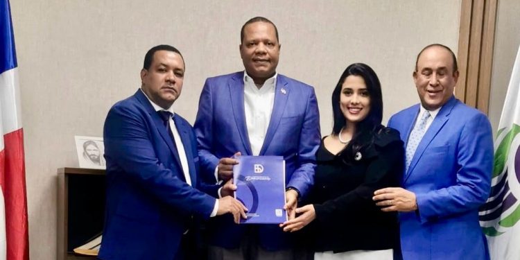 Pro Consumidor se une al Dominican House Fest 2025 para promover inversiones inmobiliarias seguras