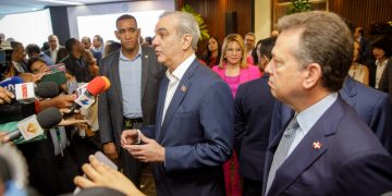 Presidente Abinader afirma RD está en posición favorable tras anuncio de aumento arancelario de EE.UU.