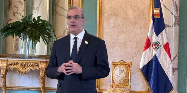 Presidente Abinader anuncia 15 medidas para enfrentar la migración ilegal y garantizar la soberanía nacional ante la crisis haitiana