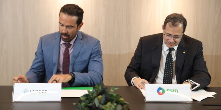 BHD y CEMDOE firman acuerdo para ampliación de infraestructura y servicios de salud