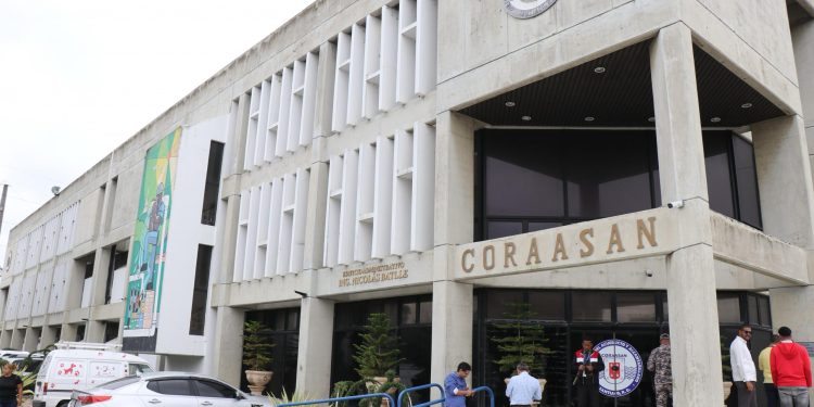 Investigan asalto en oficinas de Coraasan durante la madrugada en Santiago