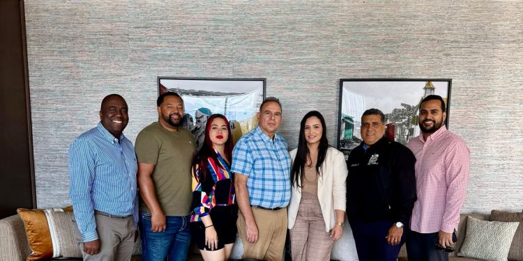 Regidores de la Fuerza del Pueblo respaldan a Dilepcio Núñez para presidir la organización en Santiago