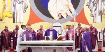 Fe y consuelo, dolor y esperanza: Iglesia Católica celebra eucaristía por las víctimas de la tragedia y reúne al país en oración