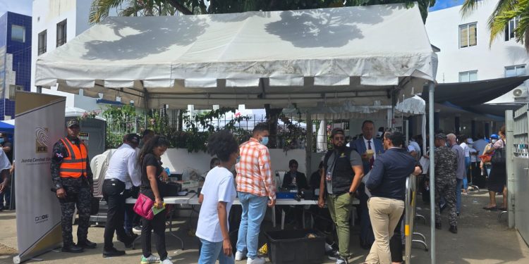 JCE establece unidad de servicios en Patología Forense para asistir a familias tras tragedia en Jet Set