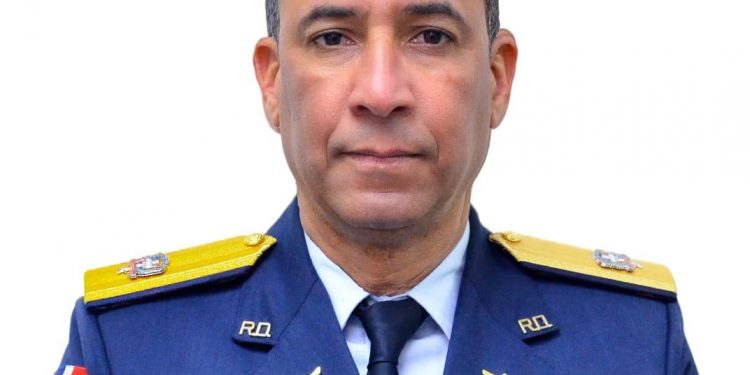 Ministro de Defensa designa al general Jonás Reynoso Barrera como director ejecutivo de la Dirección Nacional Antiterrorista