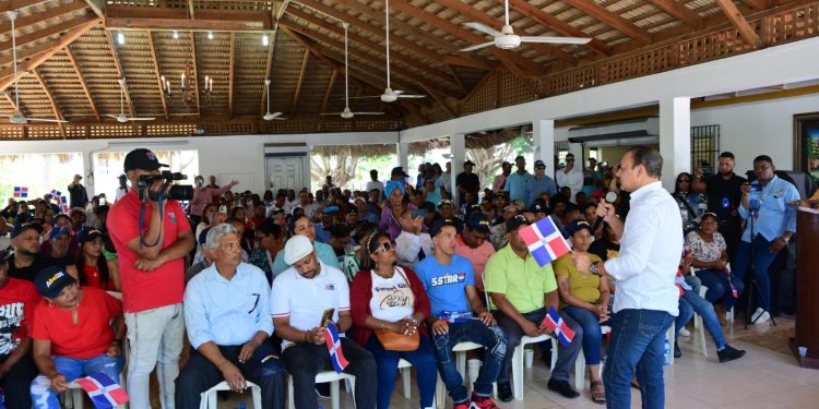 Abel Martínez en Montecristi: “Es tiempo de humildad, unidad y compromiso con la gente”