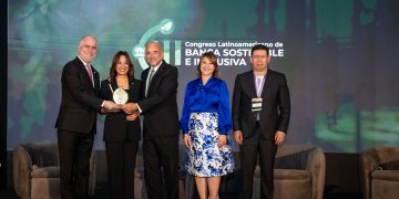 Reconocimiento al compromiso verde: Banco BHD galardonado por su impulso a los ODS