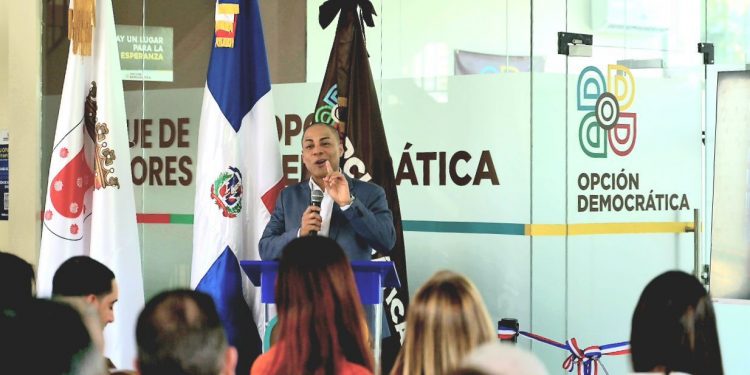 Alexander Germoso rinde cuentas de su primer año como regidor en Santiago