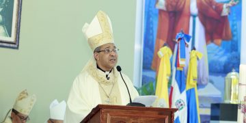 Nuevo liderazgo en UCATECI: Mons. Carlos Morel Diplán asume como rector