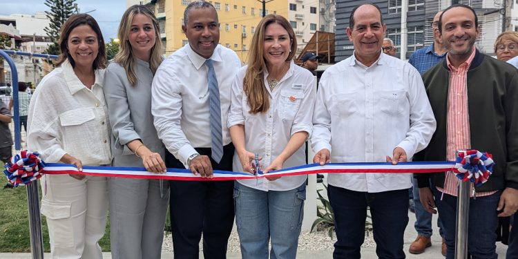 Carolina Mejía entrega nuevo parque en Renacimiento II tras años de espera comunitaria