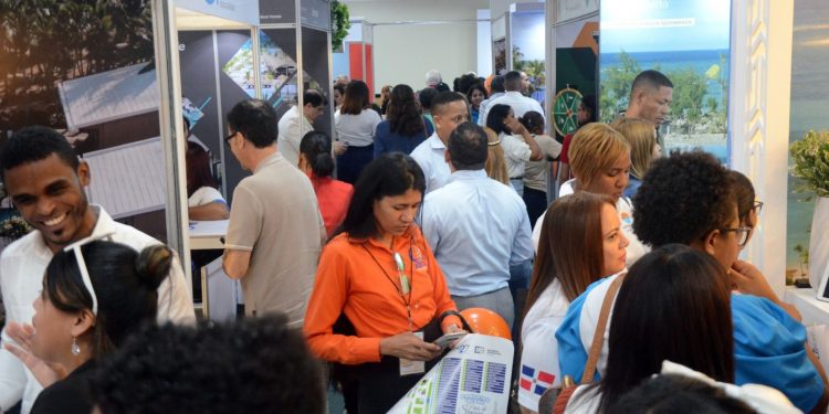 Expoturismo 2025 consolida a Santiago como eje nacional del turismo interno