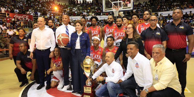 Plaza Valerio se impone en el Juego Siete y conquista la Copa Banreservas en el Torneo 45 de Baloncesto Superior de Santiago