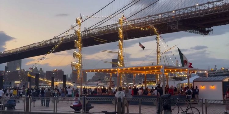 Puente Brooklyn no sufrió por choque de barco; figura entre los 68 más vulnerables en USA