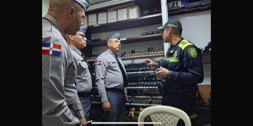 Policía Nacional fortalece proceso de reforma con visita tecnológica y operativa en Medellín