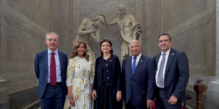 Gobierno dominicano fortalece vínculos con la Santa Sede durante eventos históricos en El Vaticano