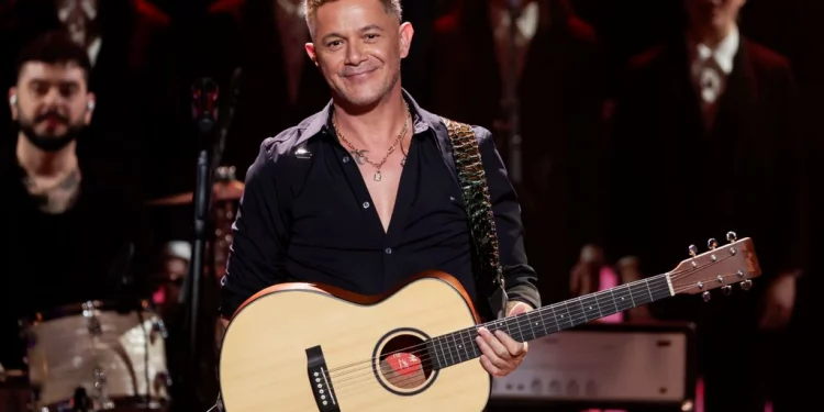 Alejandro Sanz reafirma su vínculo con sus seguidores: “Nada cambiará mi relación con ustedes”