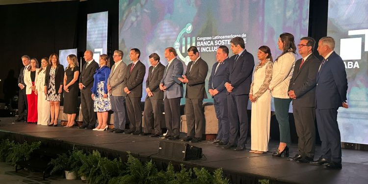 BANFONDESA se une a la Declaración de Santo Domingo para impulsar una banca más humana y sostenible