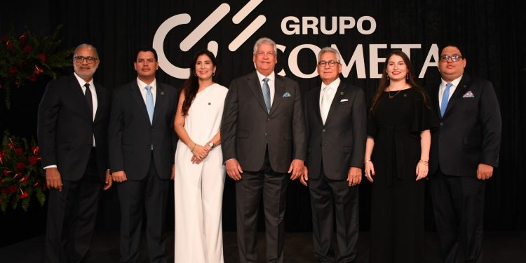 Grupo Cometa celebra cinco décadas de liderazgo con cóctel conmemorativo