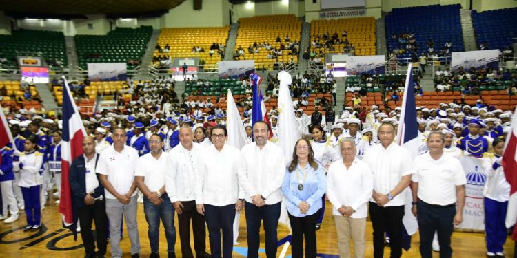 Puerto Plata y Santiago brillan en el Festival Nacional de Marcha Escolar 2025 celebrado en la Arena del Cibao
