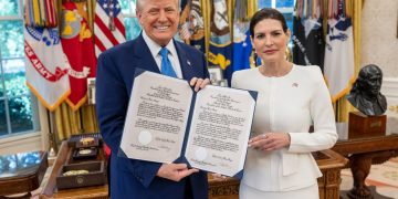 María Isabel Castillo Báez asume misión diplomática en EE.UU. con respaldo de Trump
