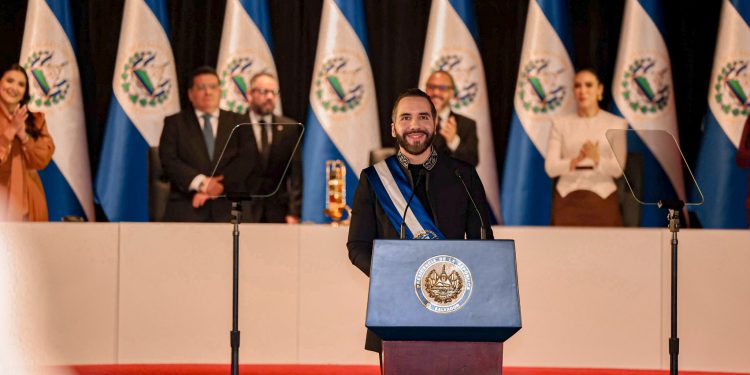 Bukele arremete contra organismos internacionales y afirma que democracia y derechos humanos “mantienen sometidos a los pueblos”