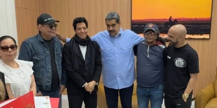Merengueros dominicanos logran histórica reapertura aérea entre Venezuela y República Dominicana