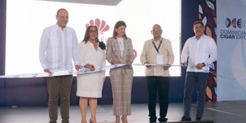Santiago se llena de aroma y tradición con apertura de la Dominican Cigar Expo