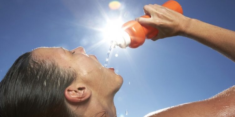 Este viernes inicia verano en USA con intensos calores en NYC; dominicanos dicen estar preparados