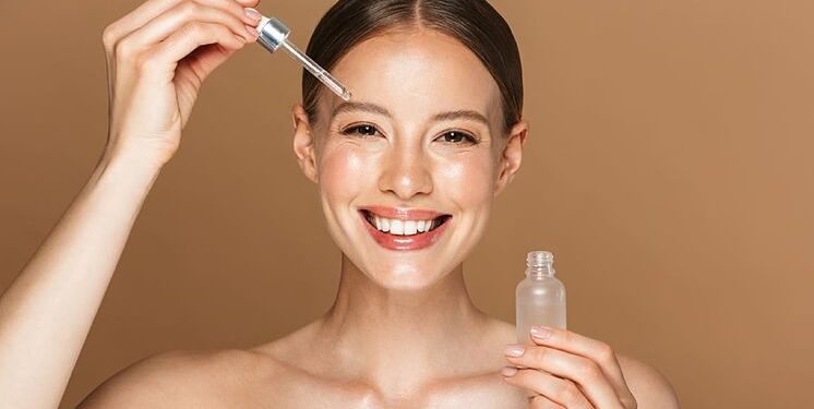 Sérum facial: para qué sirve y cómo aplicarlo correctamente