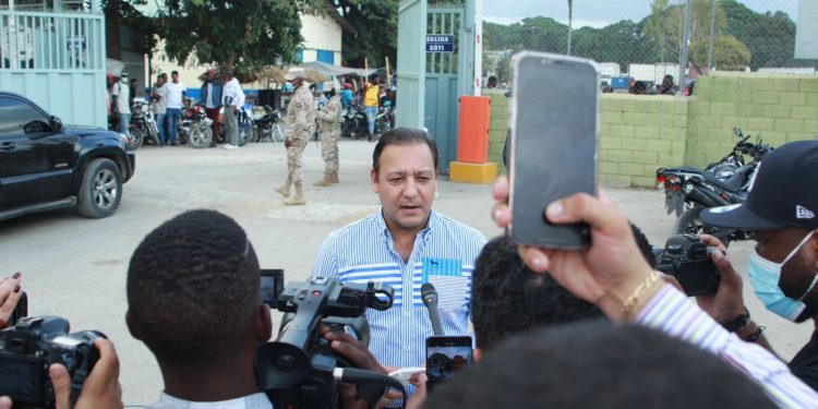 Abel Martínez acusa al Gobierno de abandonar el control fronterizo