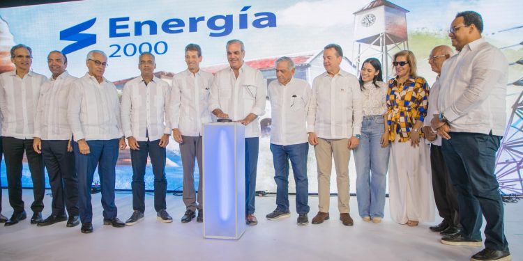 Abinader: “No hay vuelta atrás en la transformación energética de la región Norte”
